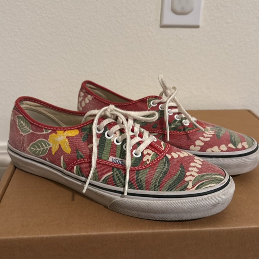 Vans - Picture 2 of 3